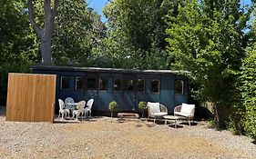 Hideaway Carriage